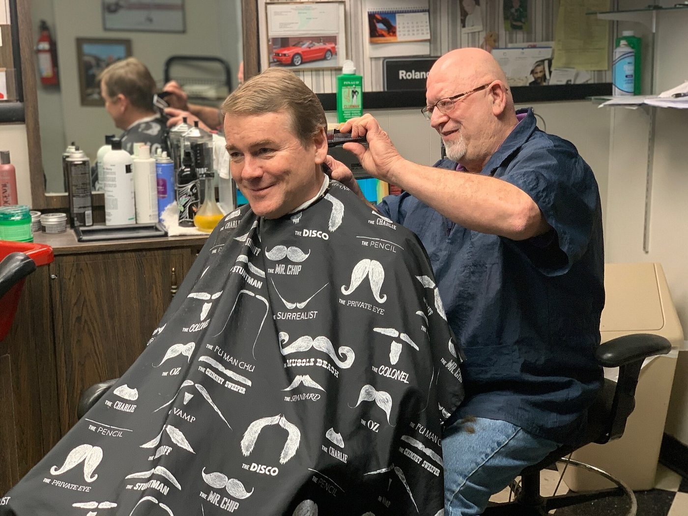 Coupe en cours dans le salon Le Cran, dégradé travaillé à la tondeuse